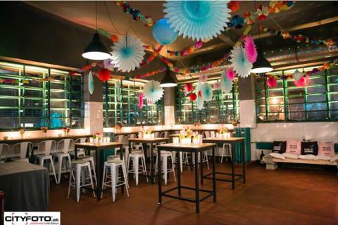 im Restaurant Elefant
